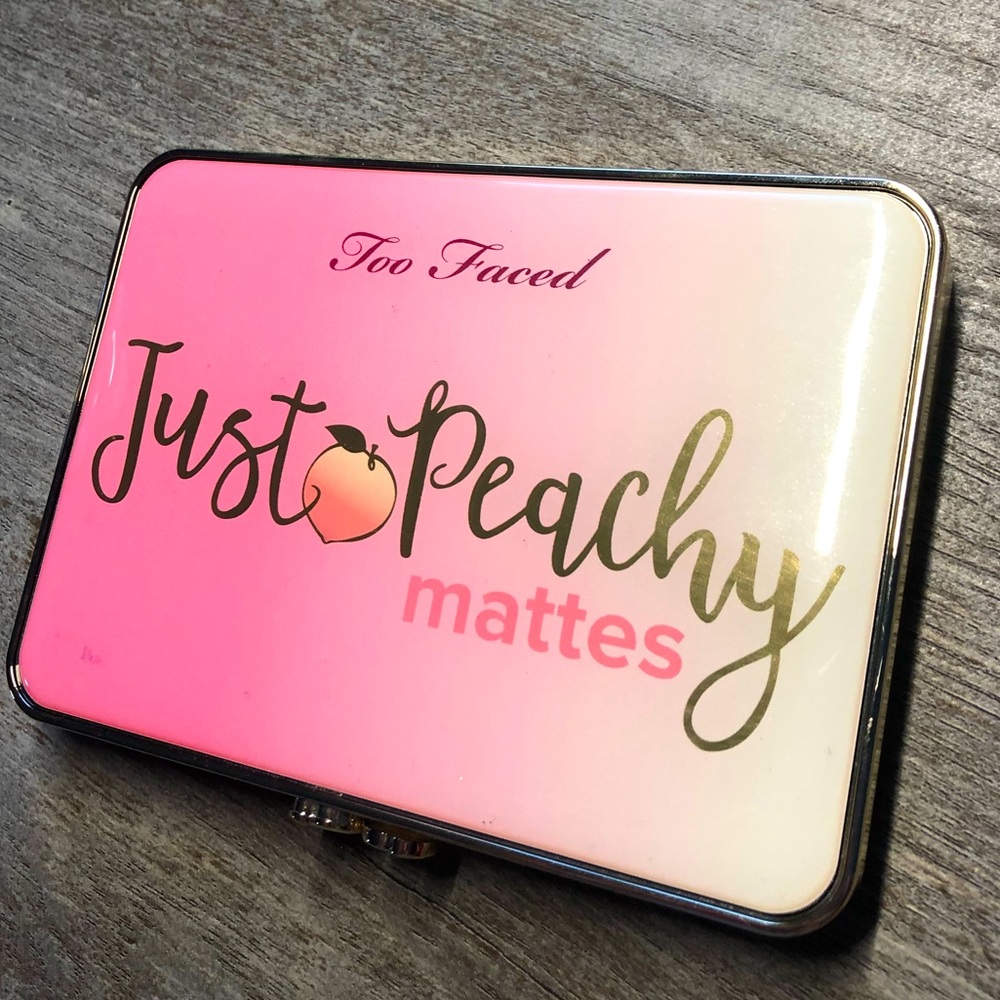 Too Faced Just Peachy Mattes Palette